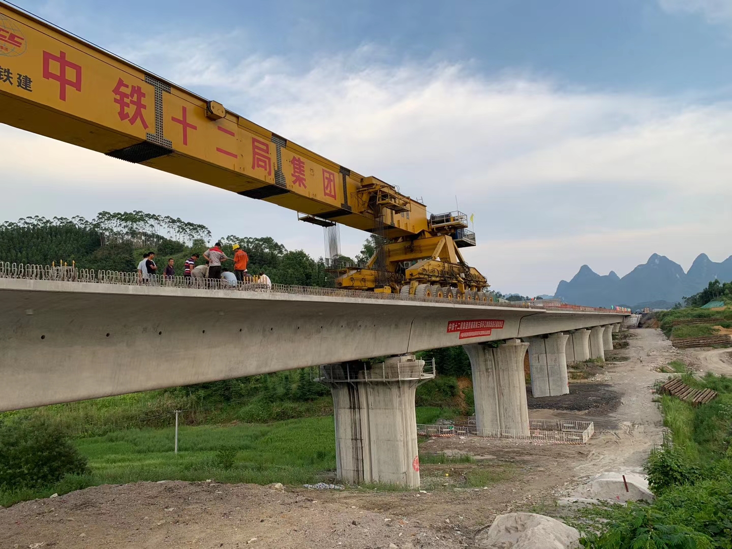 泸州预应力加固在公路桥梁施工应用